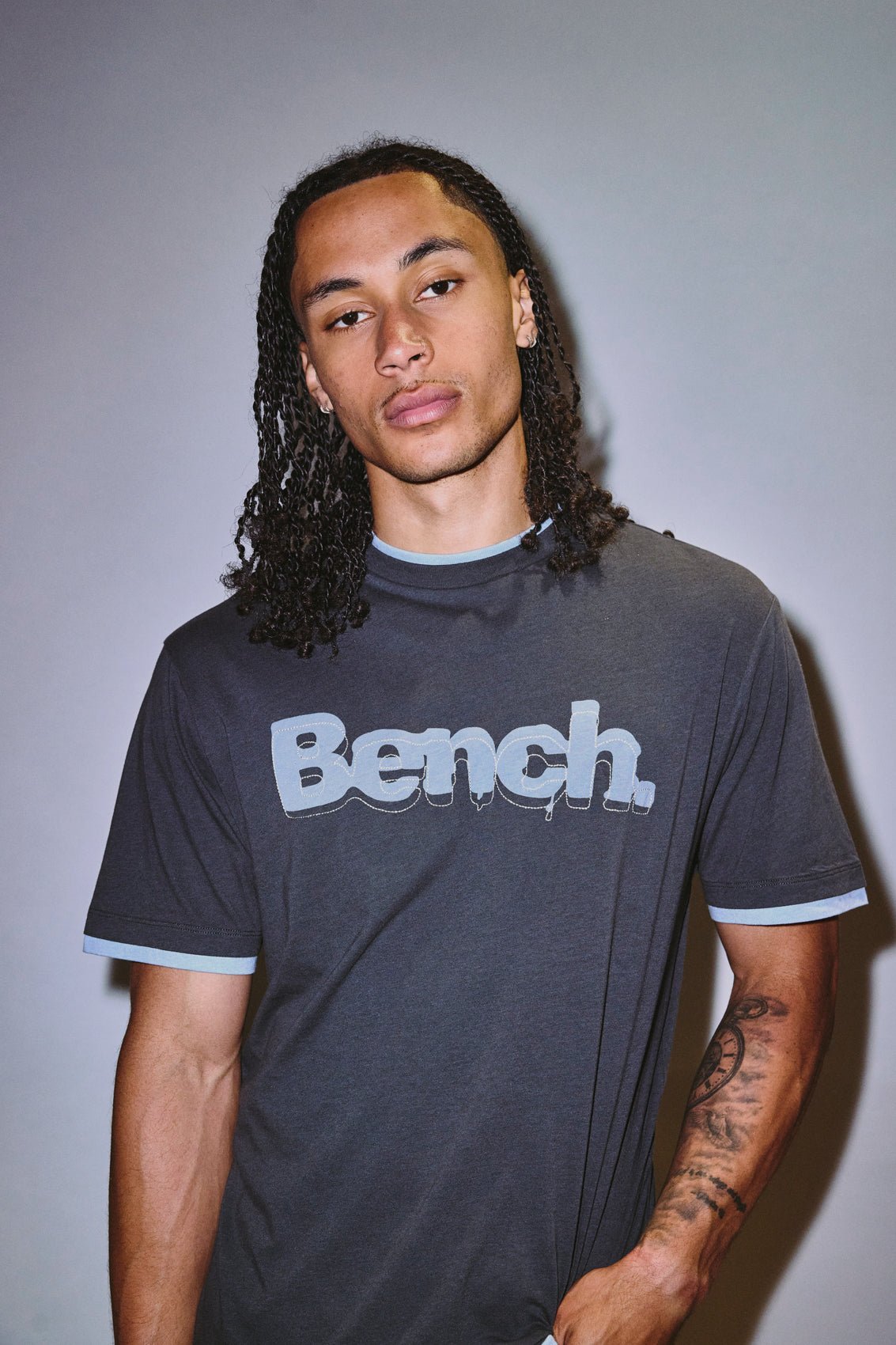 Bench black t shirt hotsell